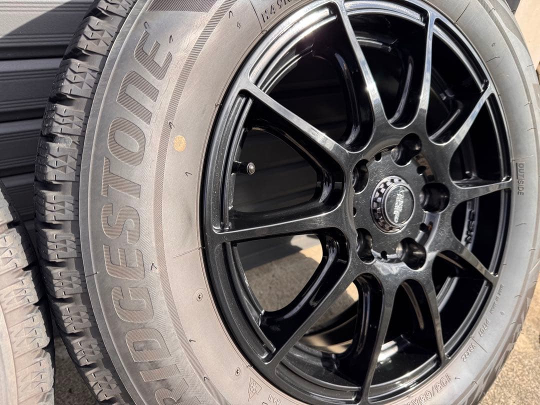 15インチ スタッドレスホイールセット ブリザックVRX2（80ノアヴォクシー）