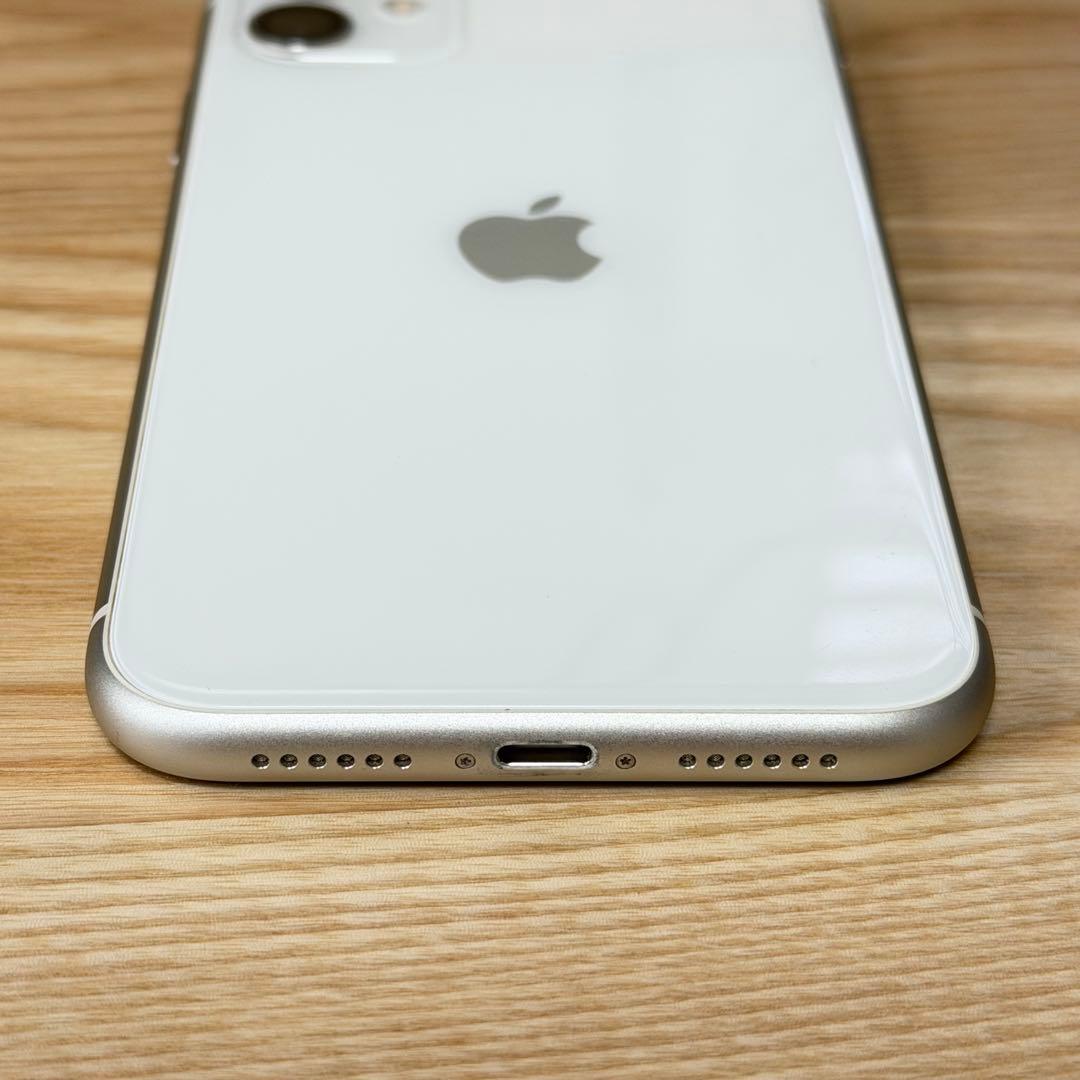 Apple iPhone 11 ホワイト SIMフリー iFaceケース付き