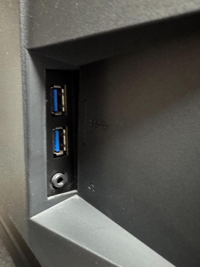 A*i様 FlexScan EV3285 31.5型 4K 3840x2160p