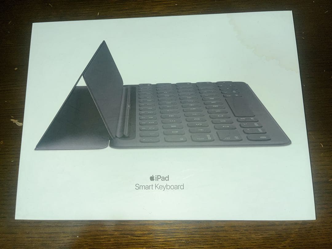 iPad (第9世代) 256GB+smartkeyboard＋背面ケース