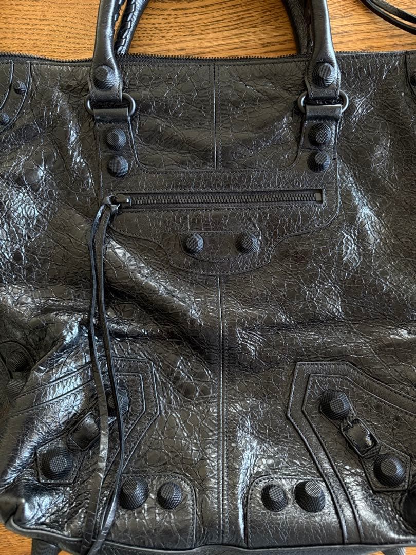 バレンシアガ　ルカーゴ　ショルダーバッグ