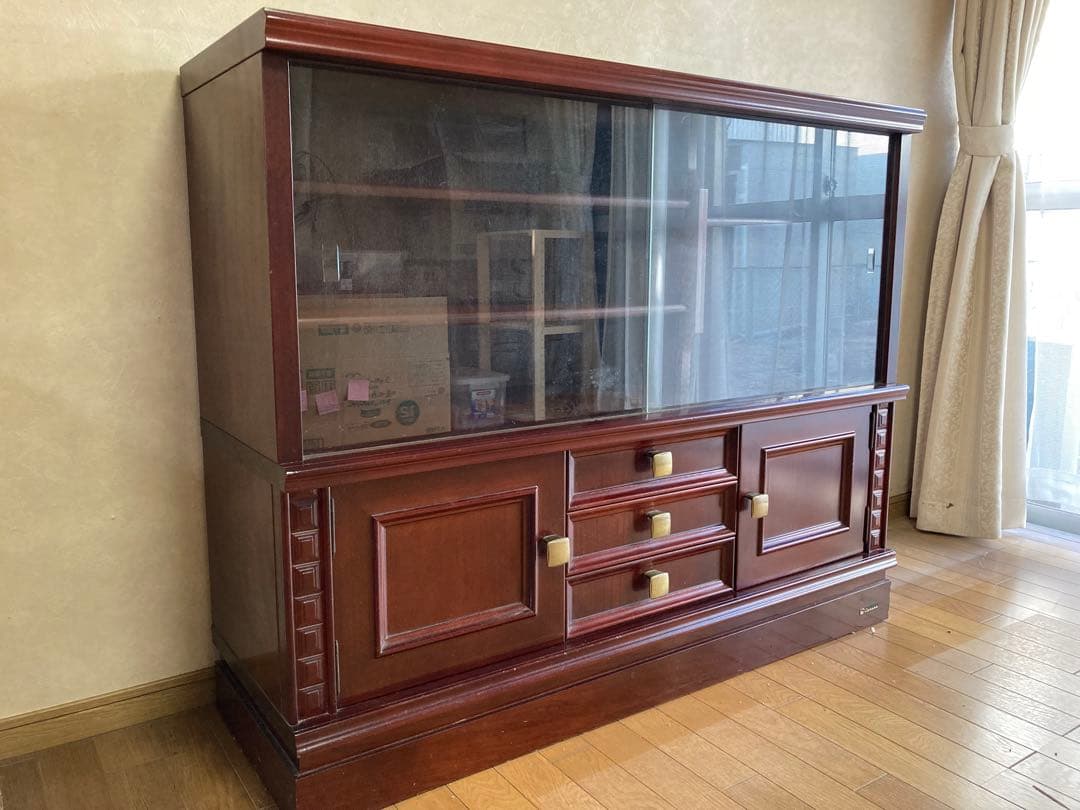 ななえリビングボード　キャビネット　食器棚　昭和レトロ　アンティーク　中古