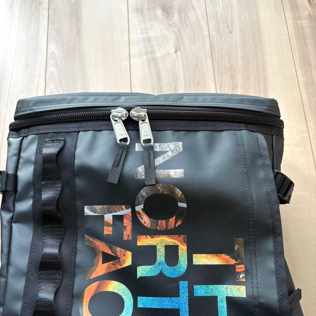 ★風　ノースフェイス　ヒューズボックス