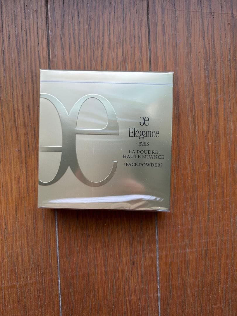 フェイスパウダー Elegance La Poudre Haute Nuance 01