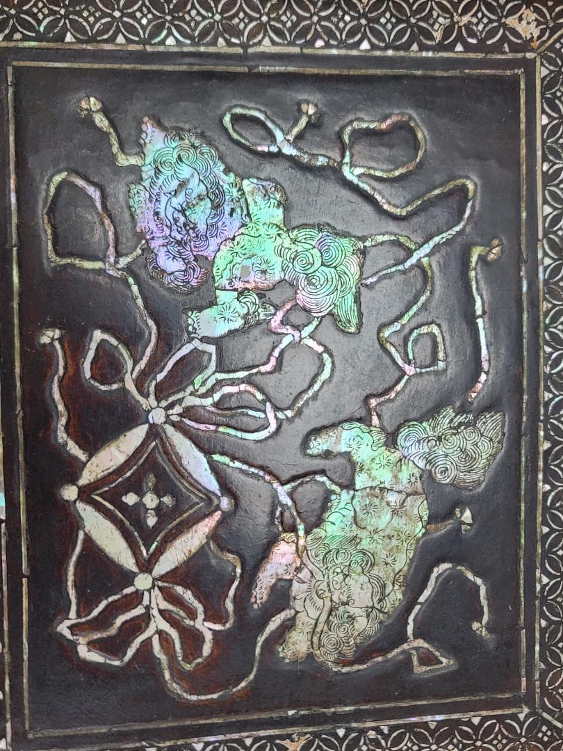 中国美術 螺鈿 獅子紋 朱漆 香炉台 DT507