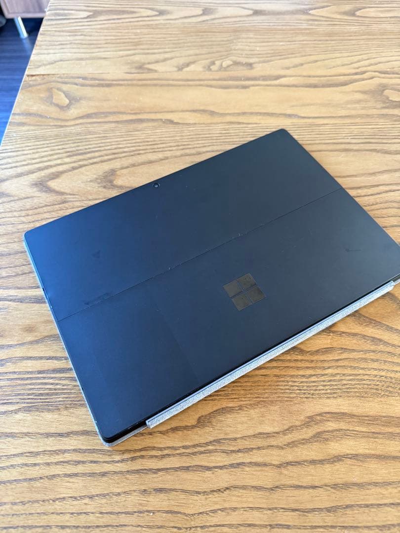 Microsoft Surface Pro 7 グレーキーパッド付き