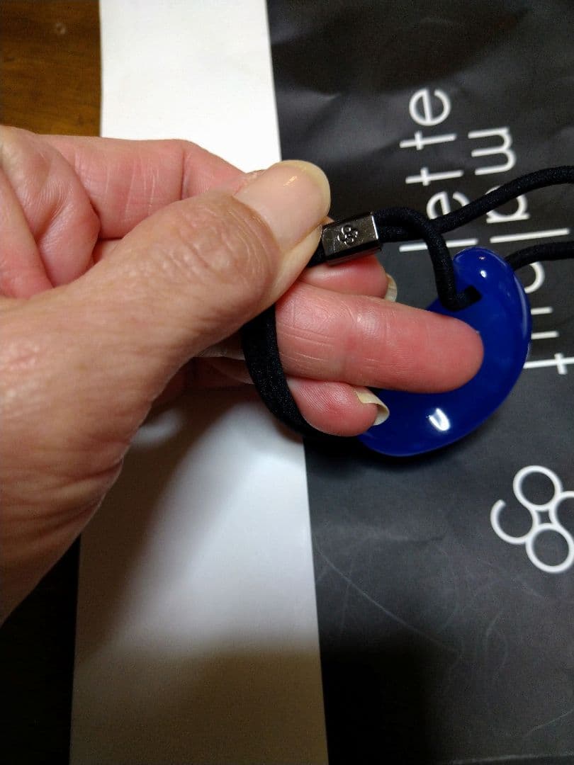 コレットマルーフ　ティアドロップ　　勾玉　ヘアゴム