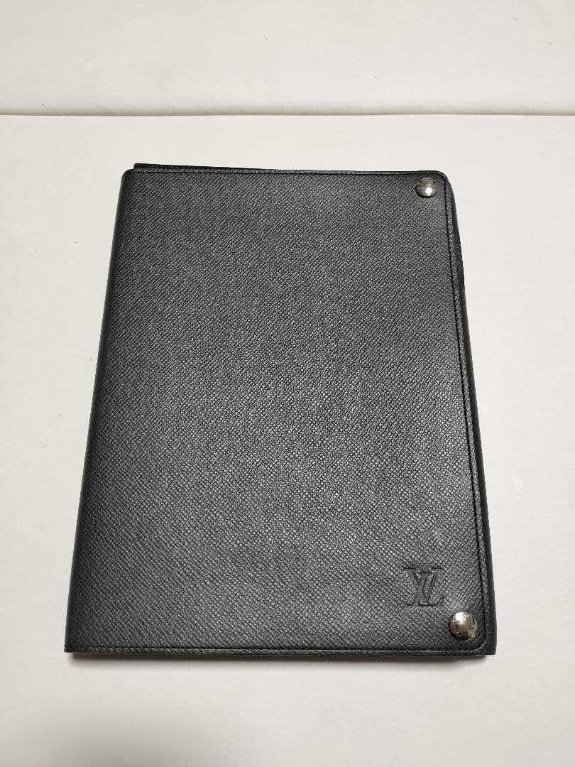 ルイヴィトン iPadケース
