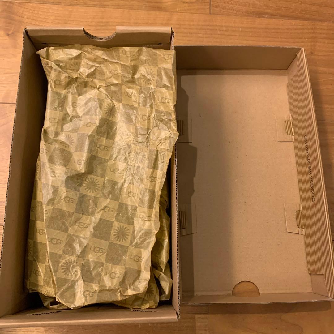 UGG モカシン 24cm 新品未使用　アグ　W DAKOTA