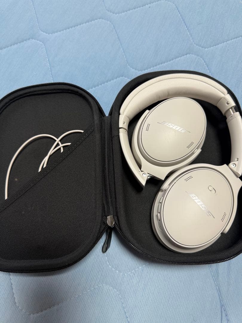 Bose QuietComfort 45ワイヤレスヘッドホン ホワイト