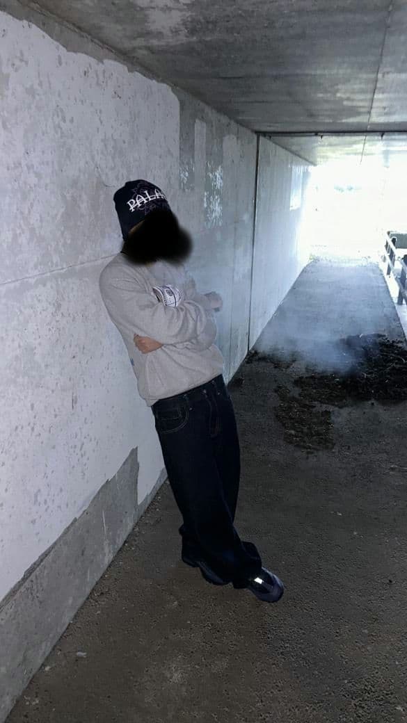 PALACE ニット帽 Buried Alive By Love