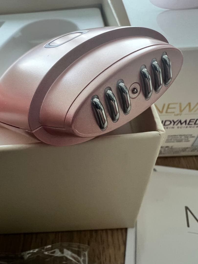 NEWAリフトRF美顔器パールピンクコードタイプ