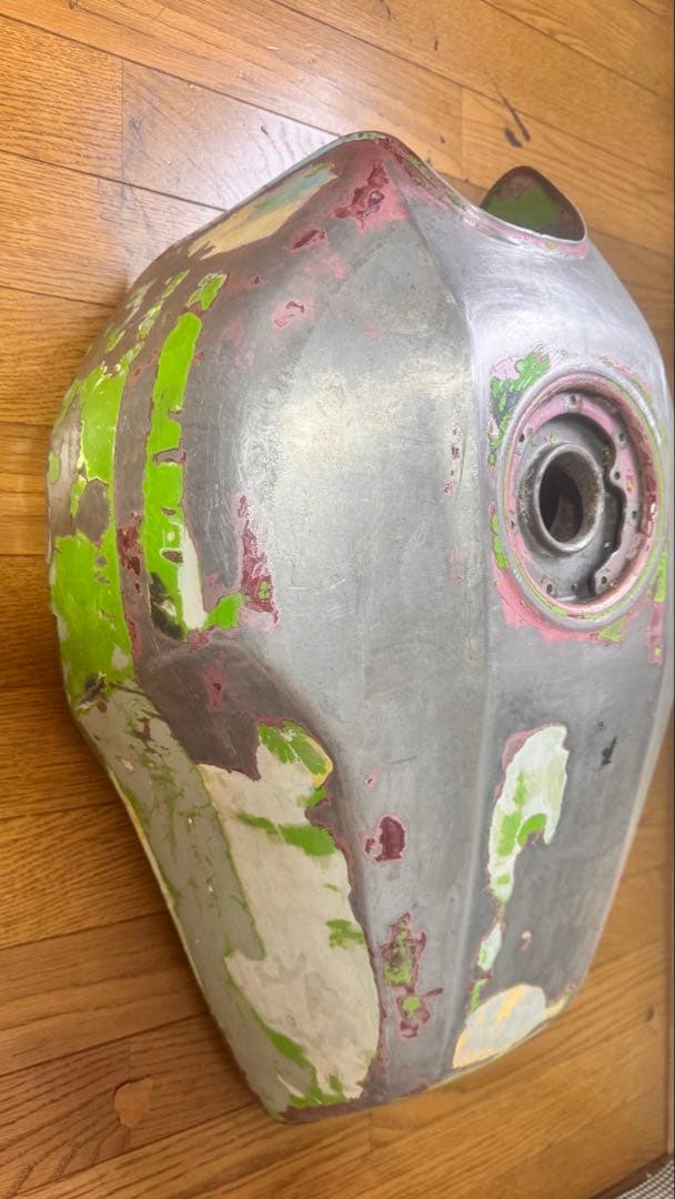 バイク用燃料タンク シルバー/グリーン