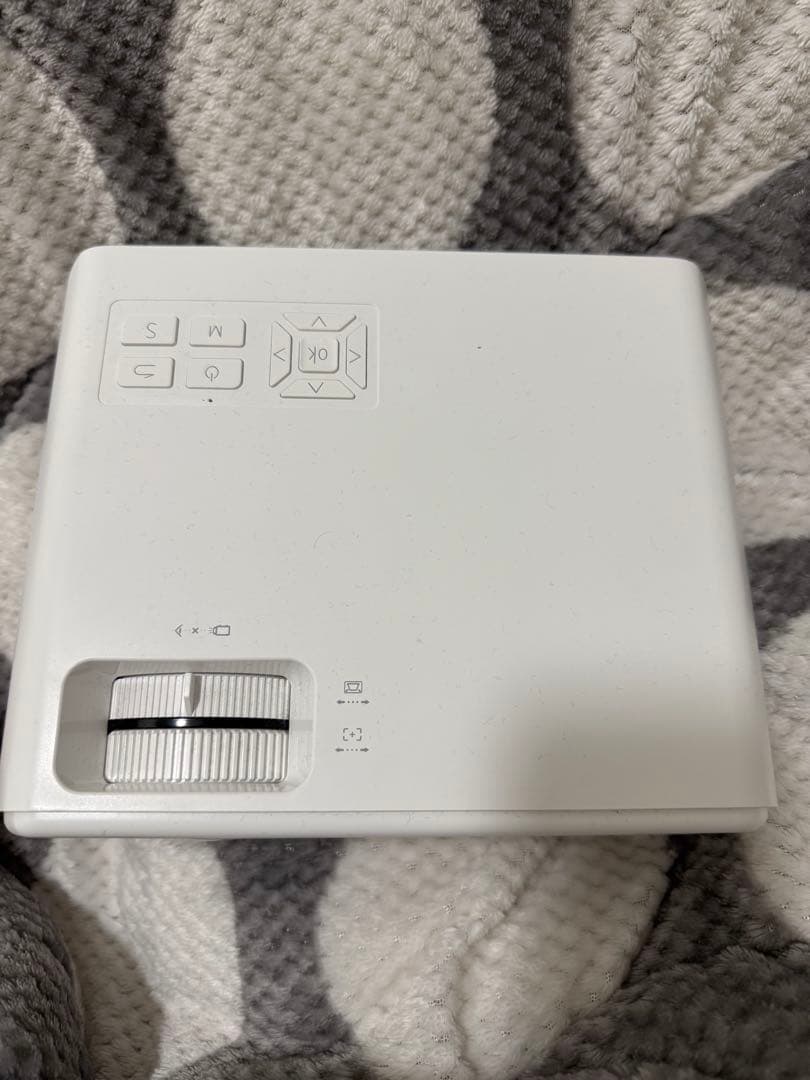 ONKYO ホワイト プロジェクター 本体