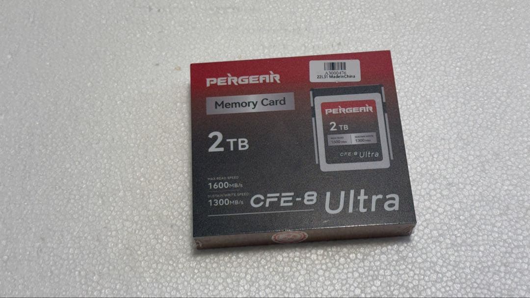 PERGEAR CFExpress-B 2TB メモリーカードとカードリーダー