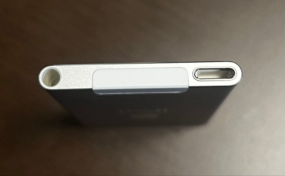 iPod nano 第7世代 16GB シルバー MKN22J A1446