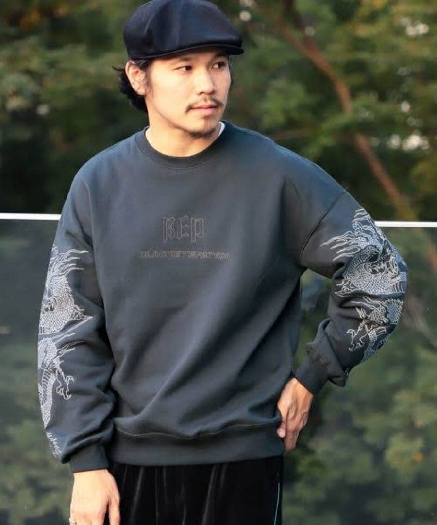 Black Eye Patch ブラックアイパッチ　B印　ドラゴン刺繍スウェット