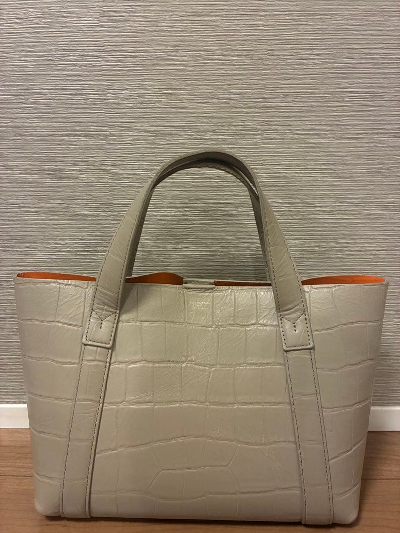 PELLE MORBIDA ハンドバッグ