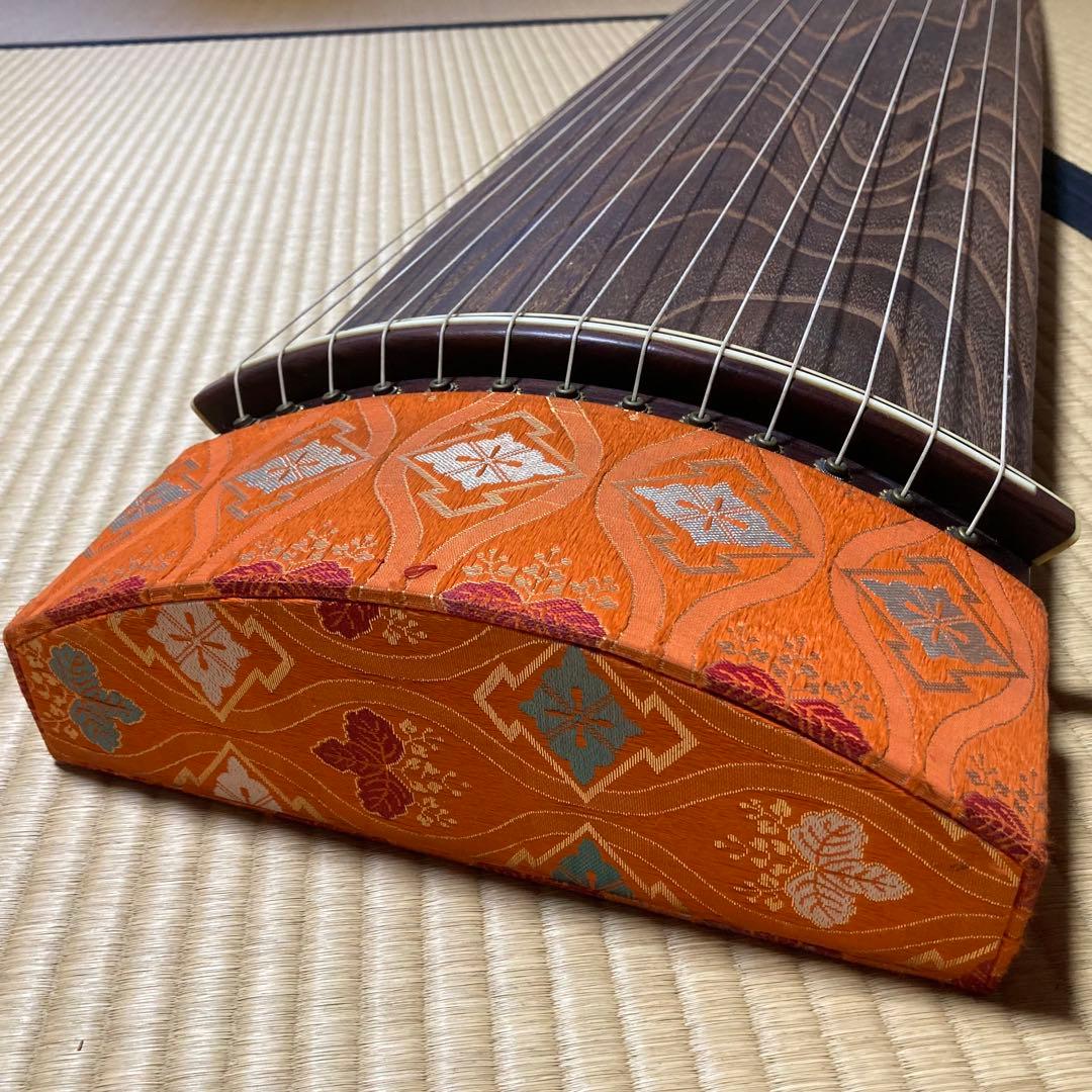 お琴　13弦　カバー付き　ソフトケース付き　持ち運びに便利です！