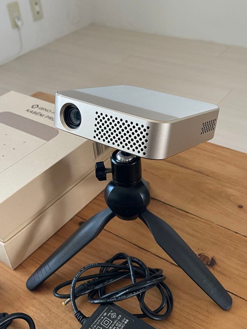 KABENI PRO カベーニプロ　プロジェクター