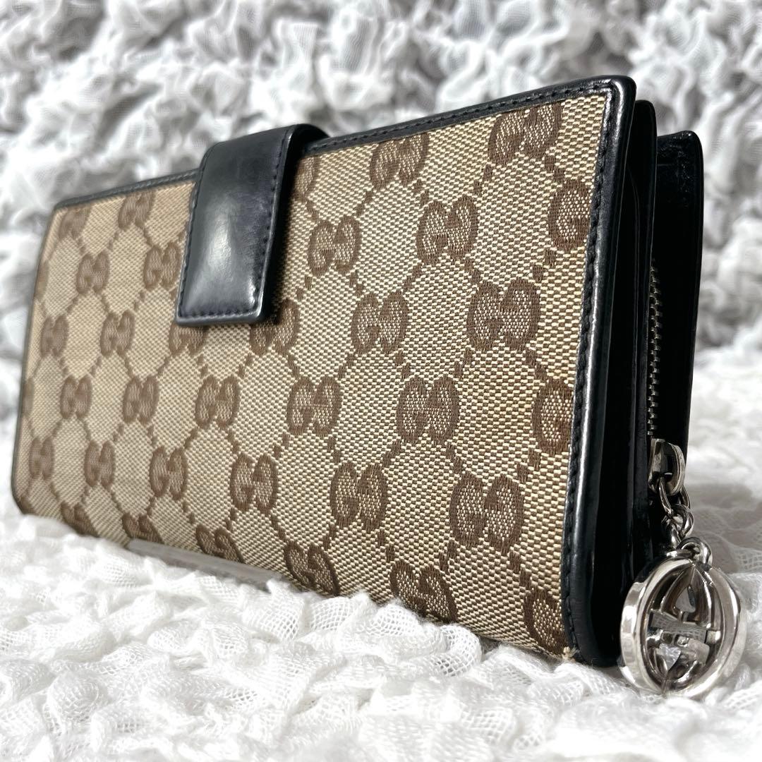 希少✨グッチ　長財布　キャンバス　ラウンドファスナー　GG柄　チャーム　インター