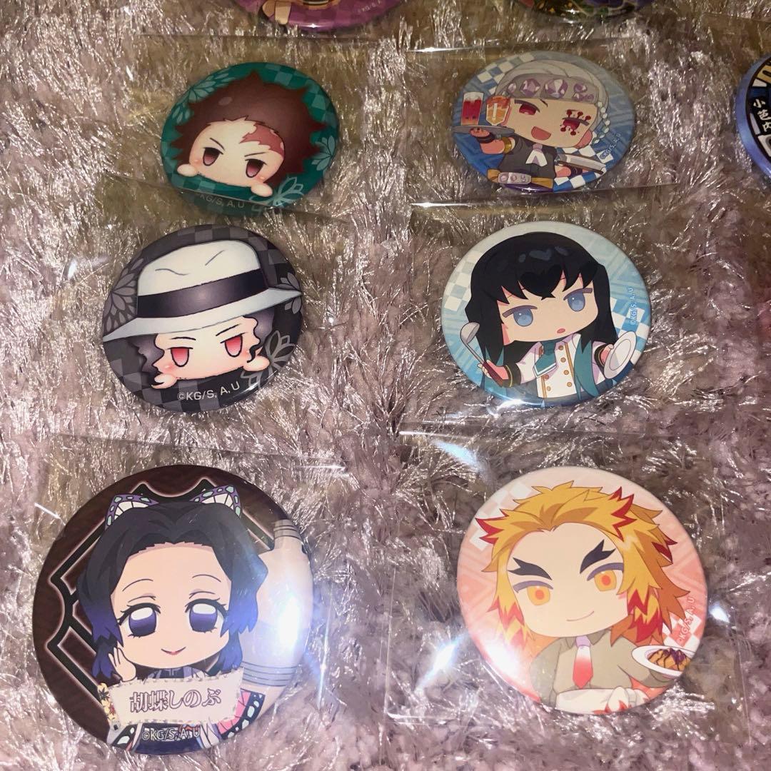 鬼滅の刃　缶バッチ＋ミニフィギュア61個セット