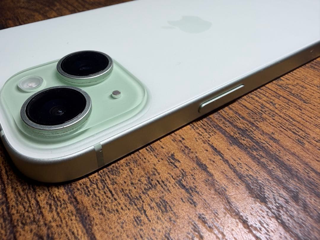 み*様 【美品】iPhone15 256GB SIMフリー