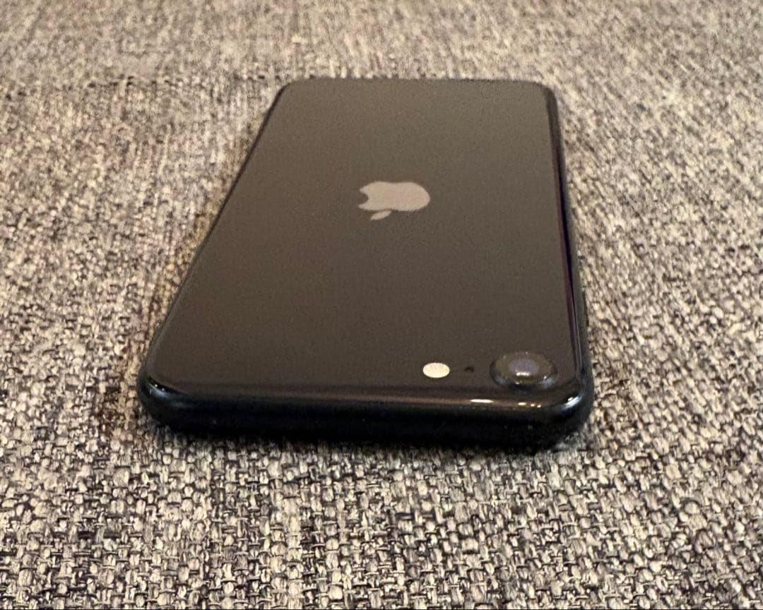 Apple iPhone SE (第3世代) ブラック 箱付き