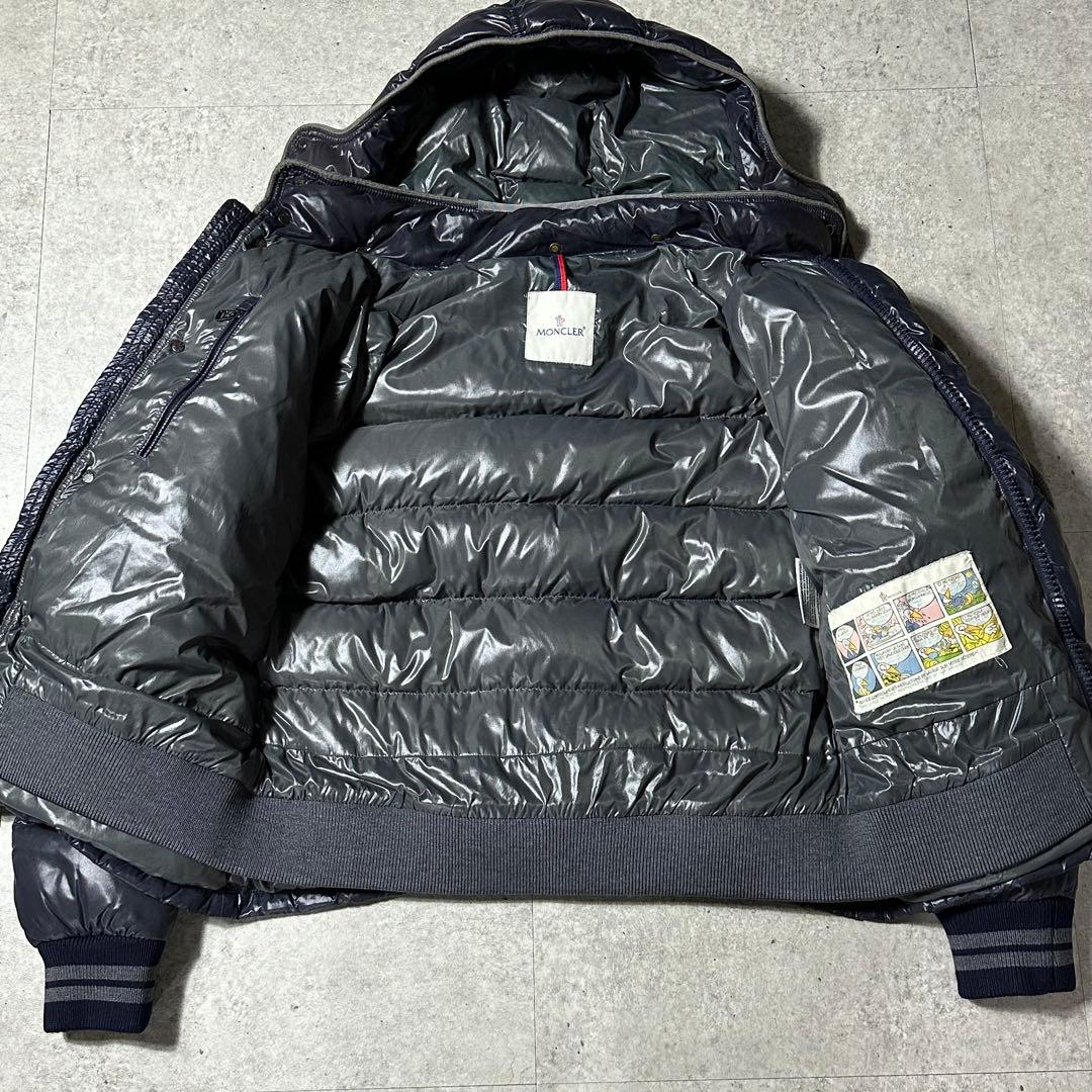 MONCLER BORROM 3 ダウンジャケット ネイビー系