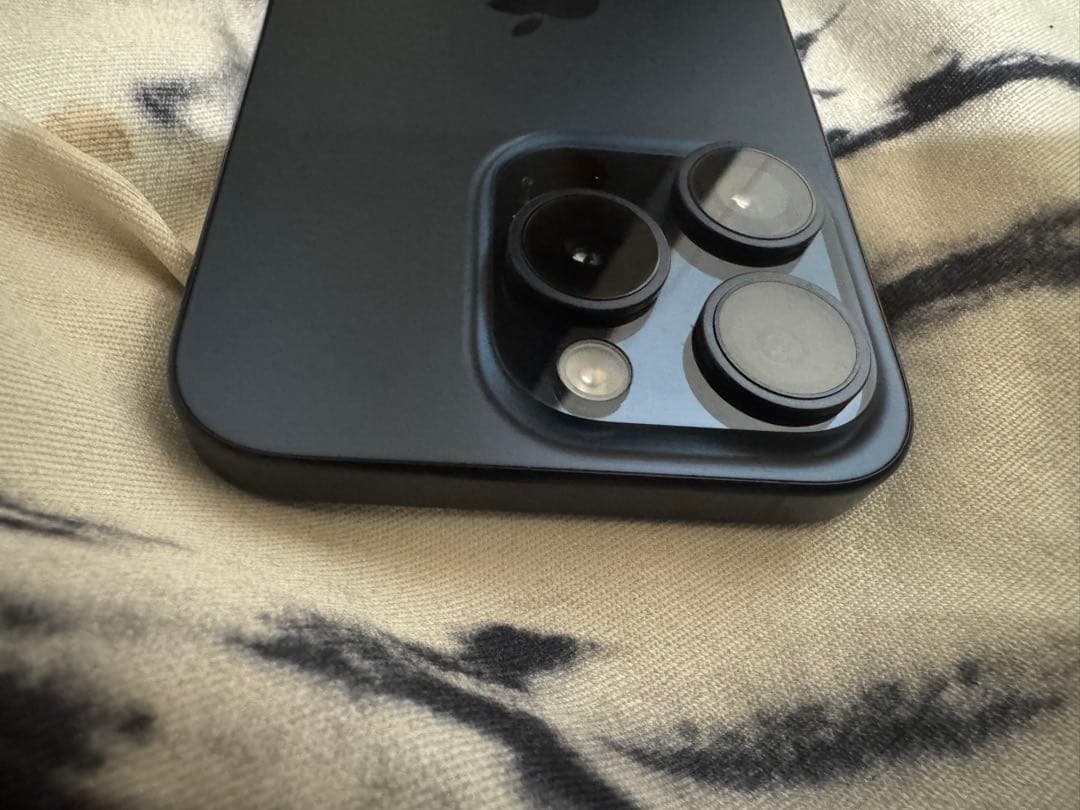 美品！Apple iPhone15Pro 1TB ブルーチタニウム SIMフリー