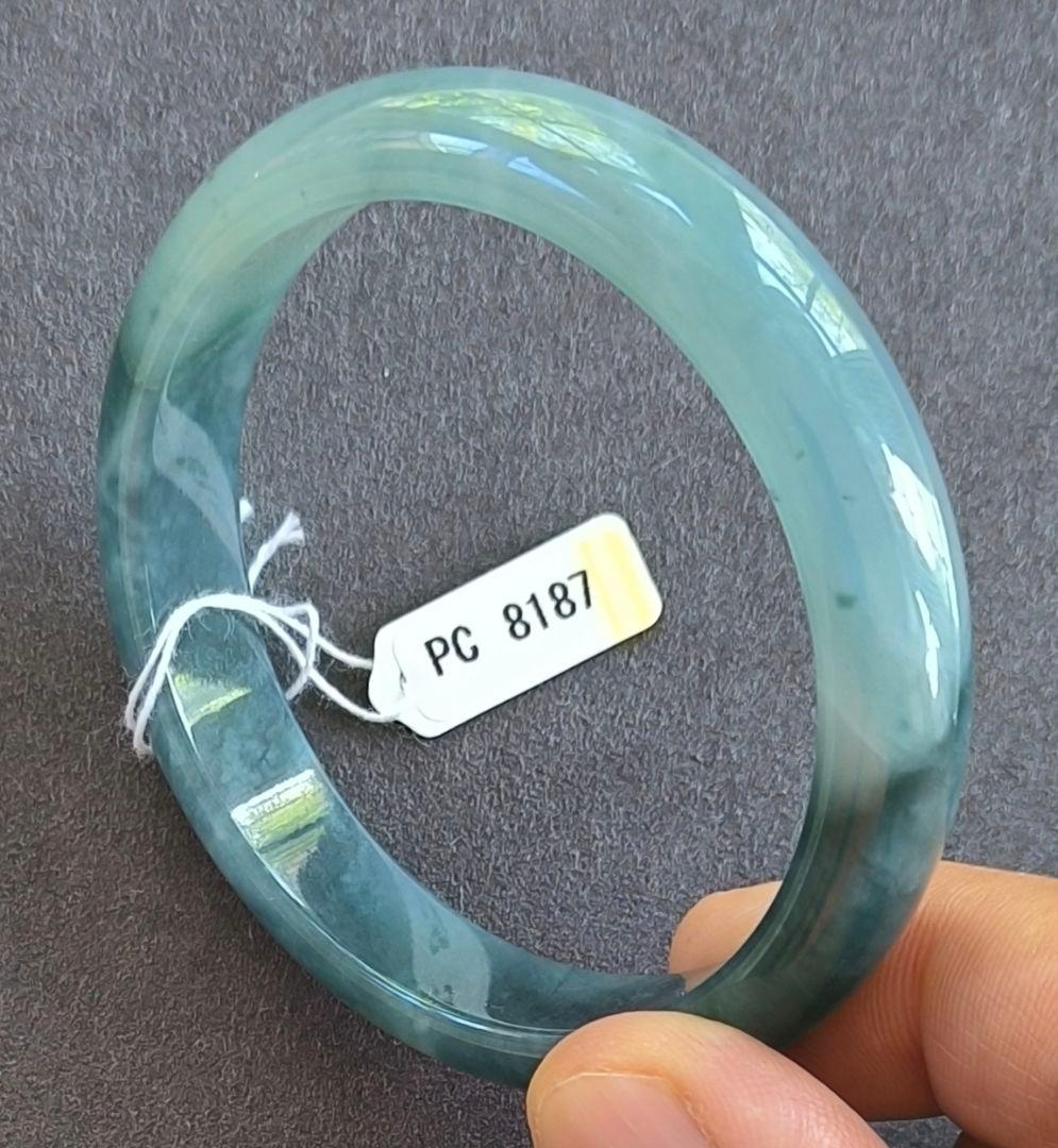 【日本鑑別書:完美】ミャンマー産アイスブルー翡翠のバングル（径57ミリ）8187