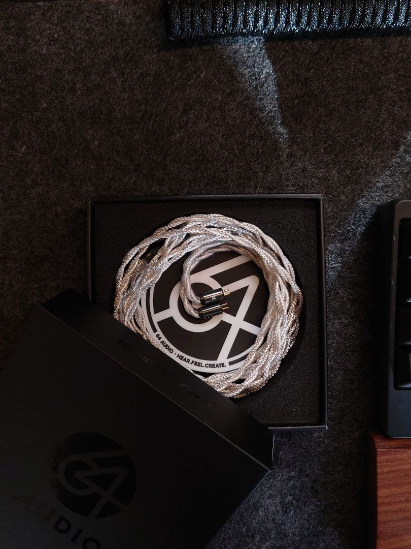 イヤホン 64AUDIO Shielded Silver-Core Cable 4.4