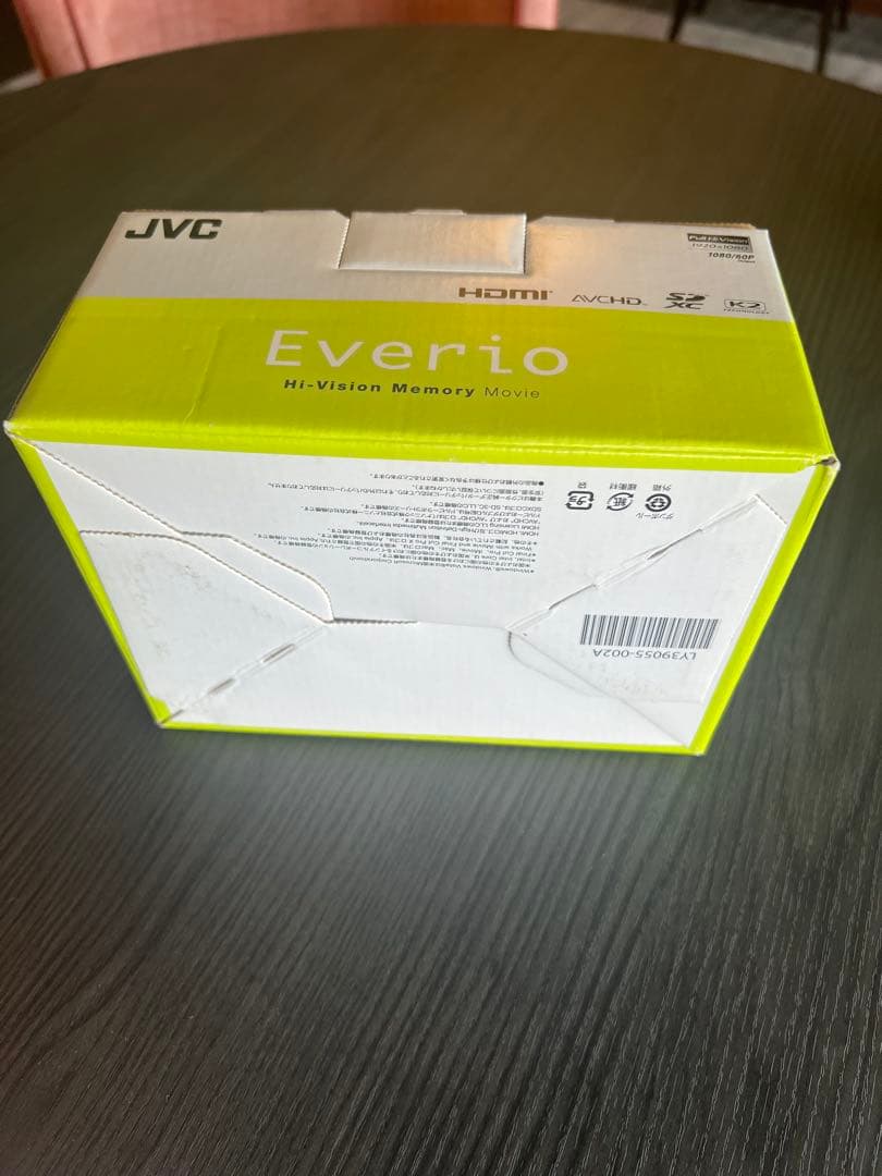 【新品・未使用】Victor JVC Everio GZ-E750-R 三脚付き