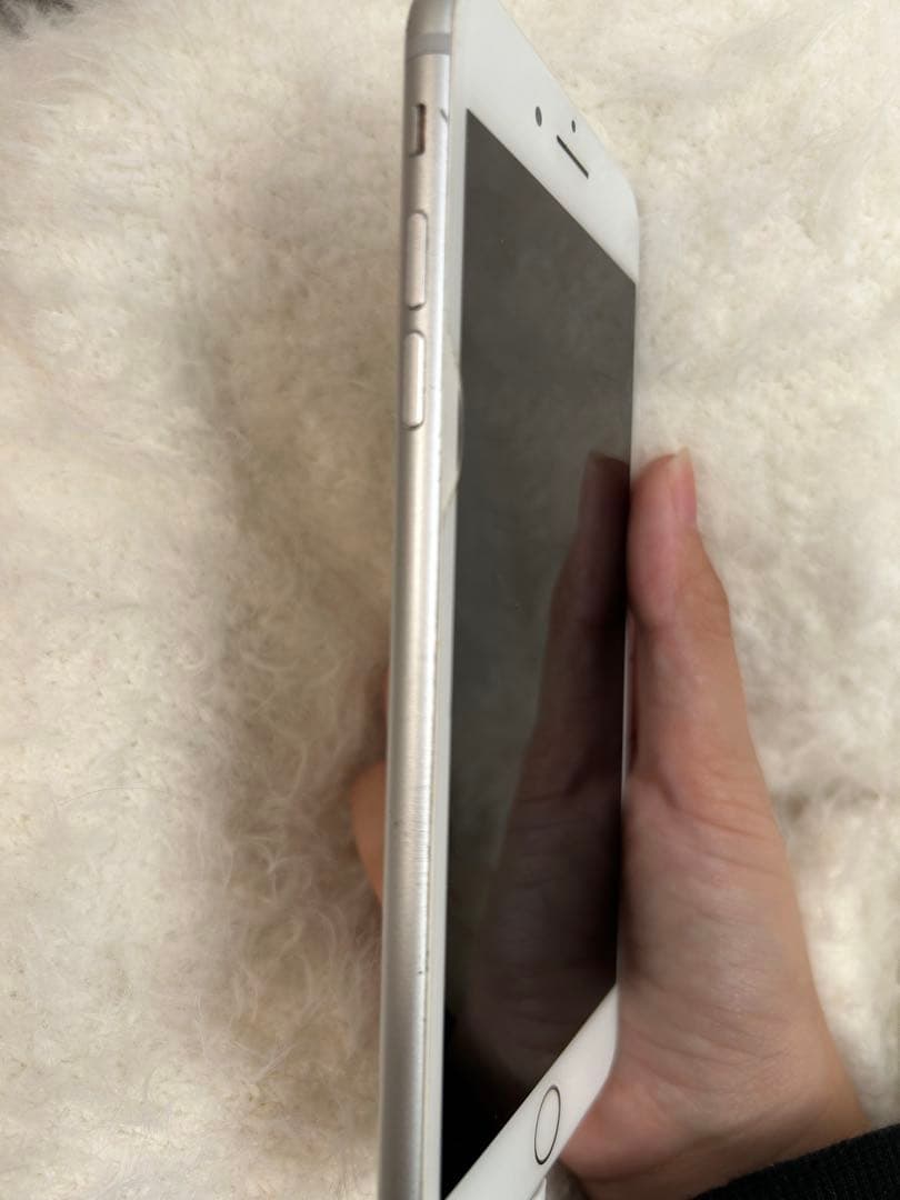 Apple iPhone 7 Plus シルバー 本体（128GB）