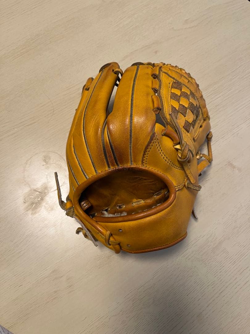 硬式グローブ 右投げ用　バスケットウェブ