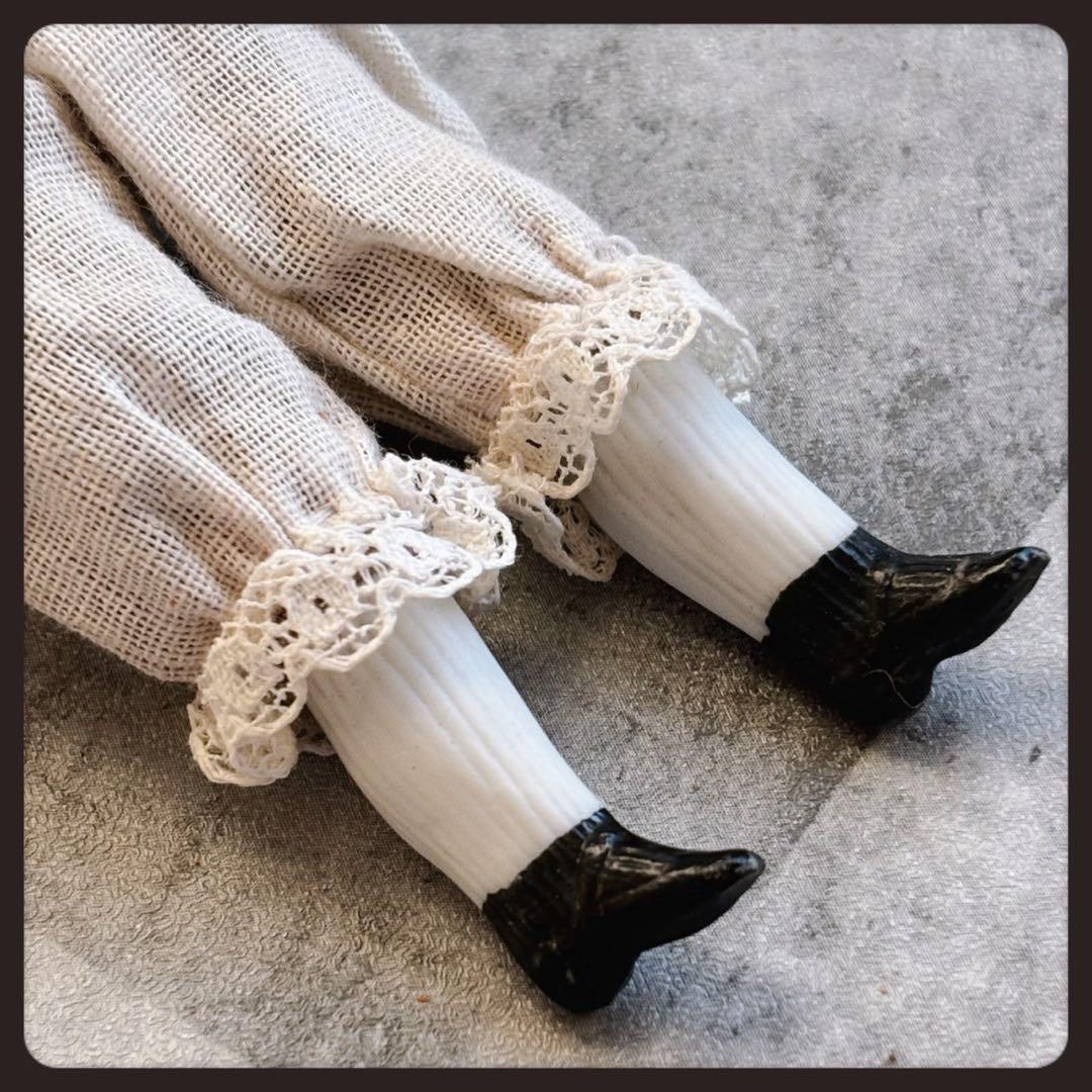 レアアンティーク ハイランドメアリーの少女　 パリアンドール　チャイナヘッド