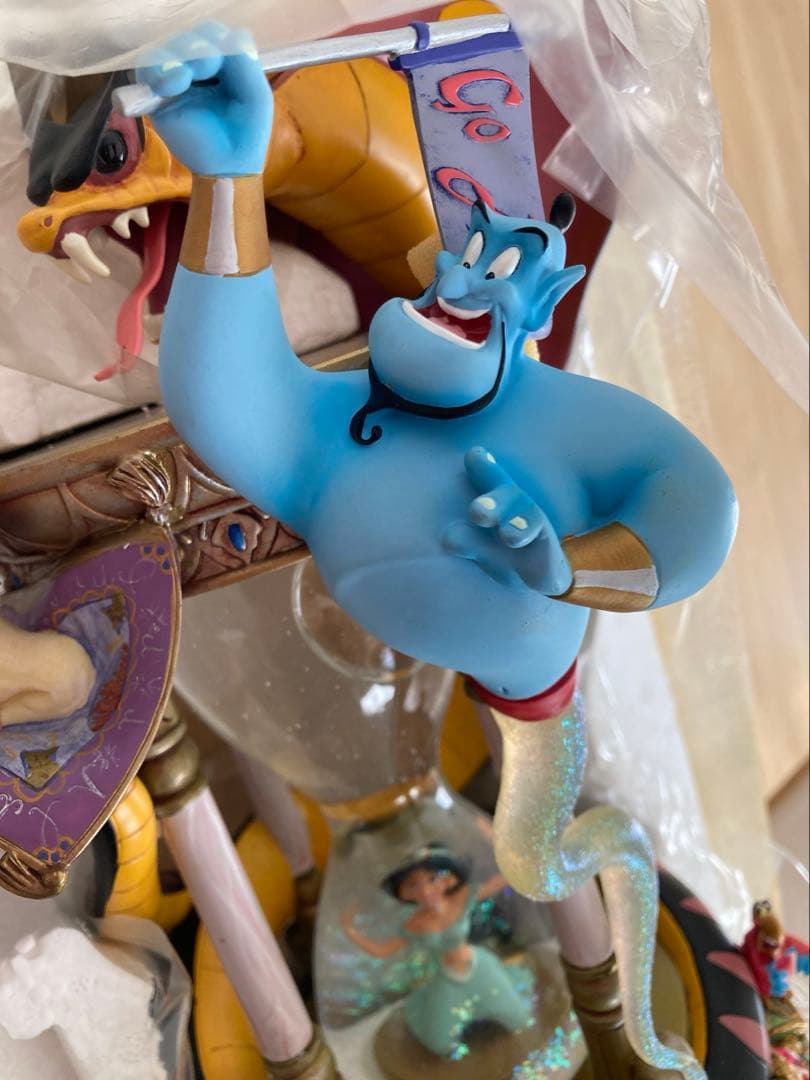 ディズニーストア　アラジン　スノーグローブオルゴール スノードーム　レア