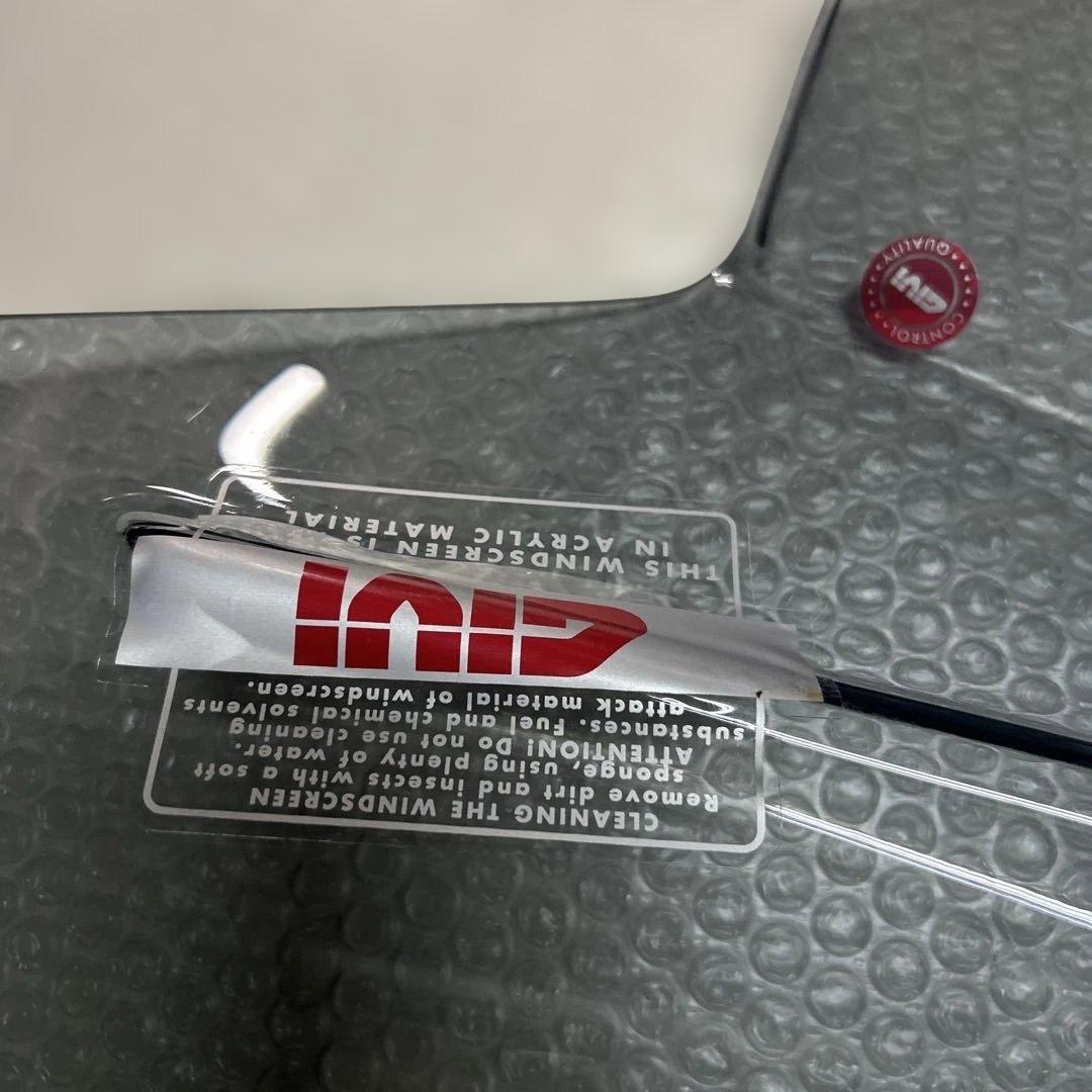 GIVI XMAX用　高級スクリーン