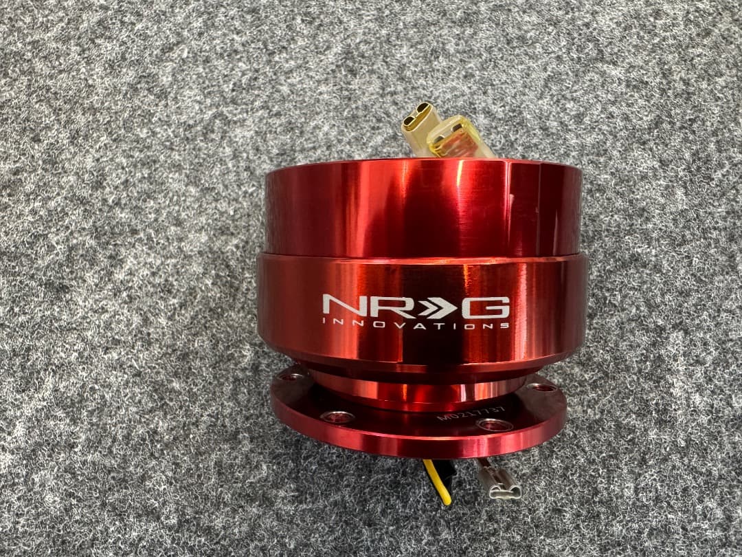 NRG クイックリリース レッド