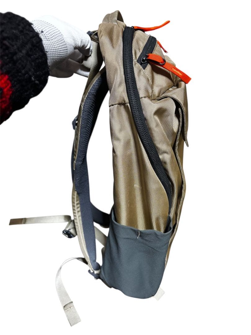 ミステリーランチ ディストリクト24 HUMMUS 23L 通勤 通学