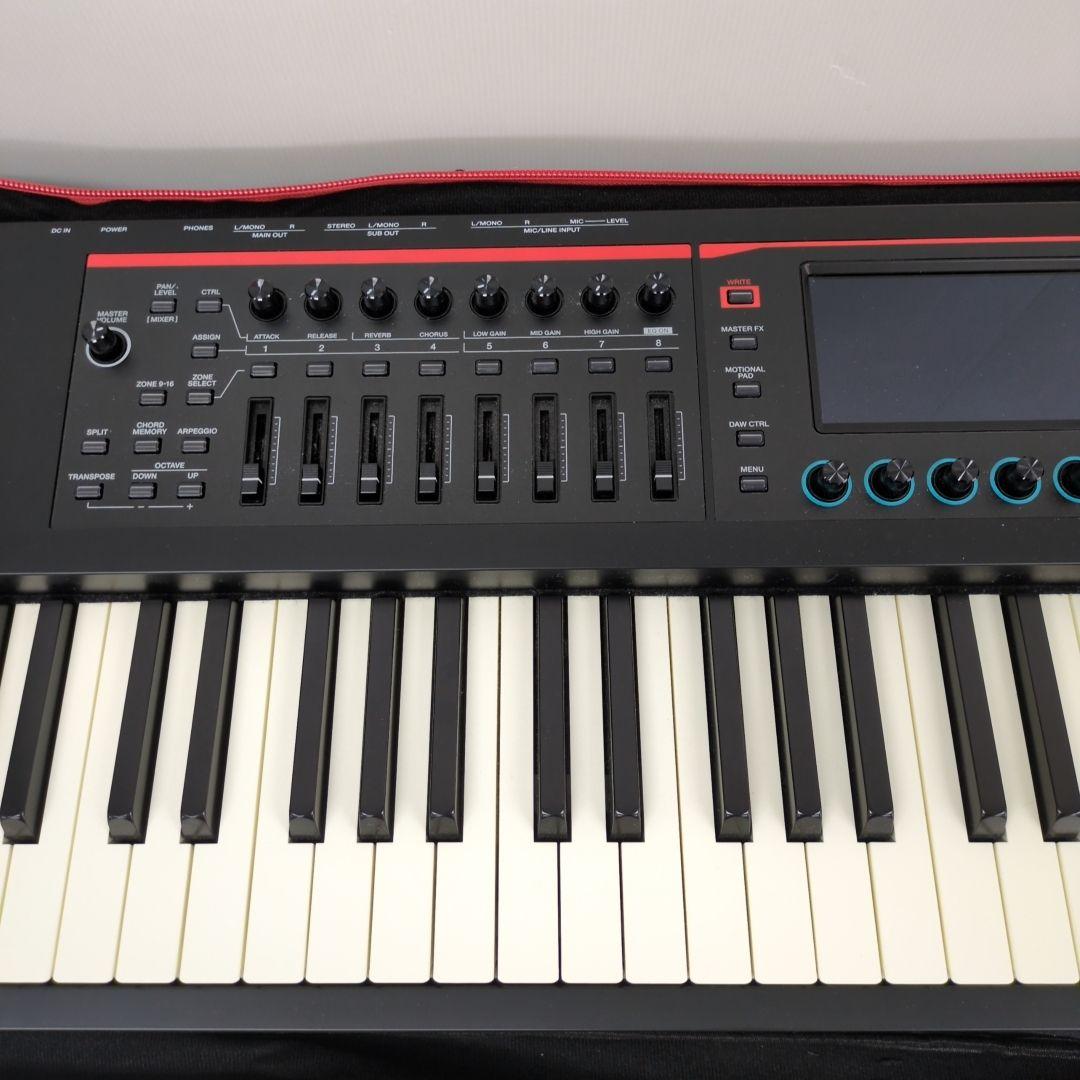 Roland FANTOM 08 キーボード