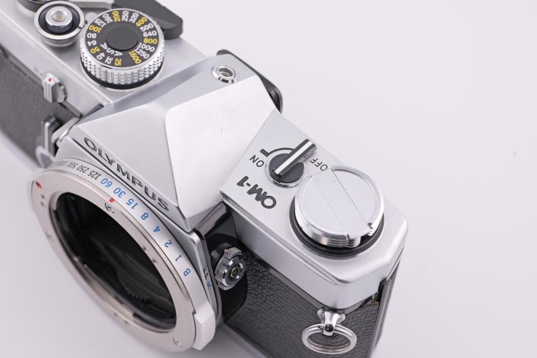 フィルムカメラ Olympus OM-1 + AUTO-W 28mm F3.5