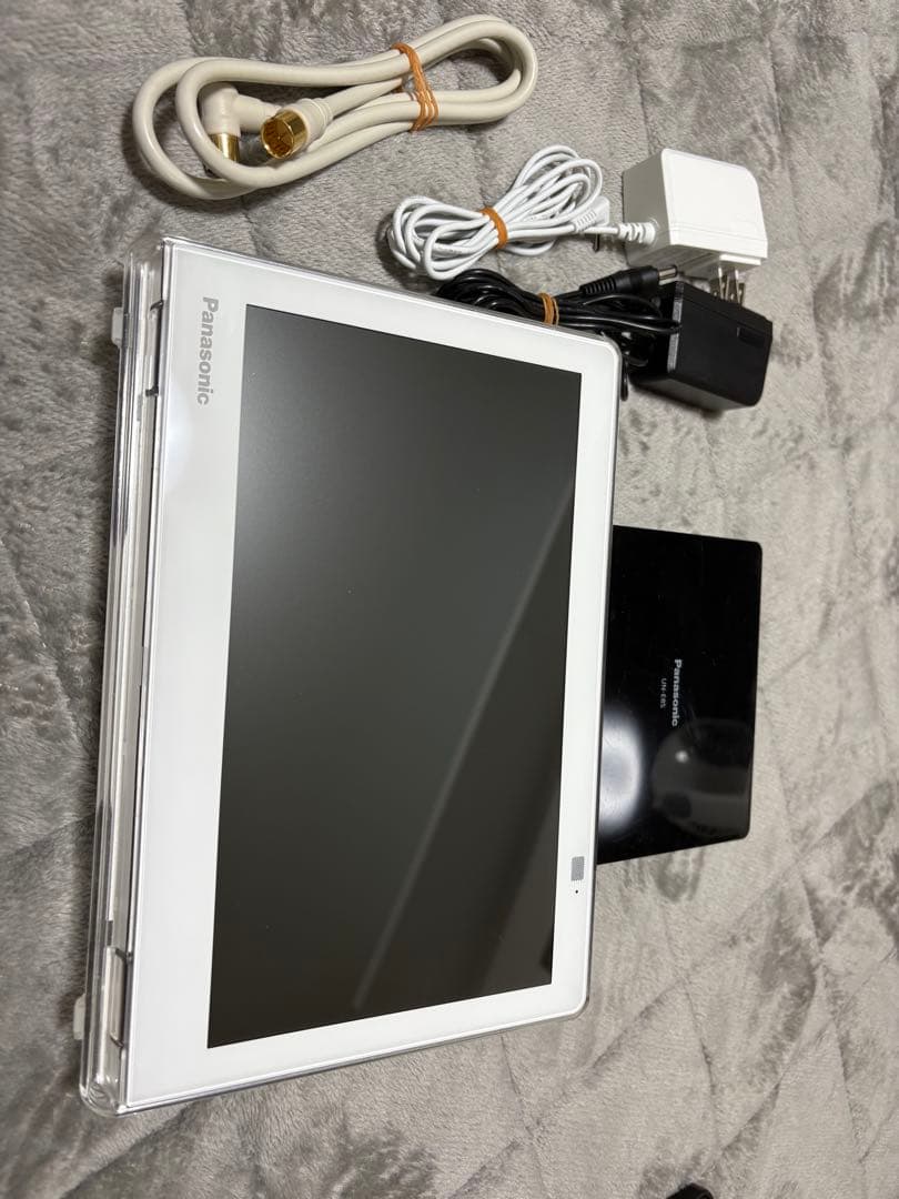 Panasonic UN-10CES ポータブルテレビ