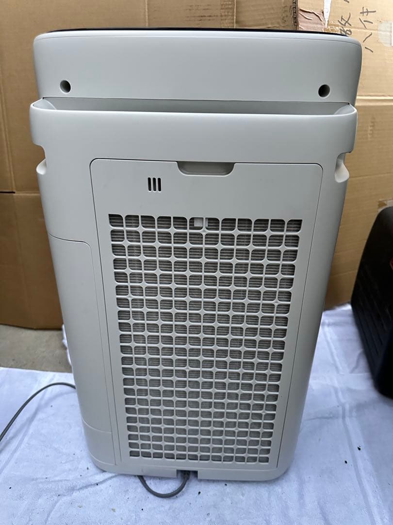 シャープ KI-PS50-W 加湿空気清浄機　2021年
