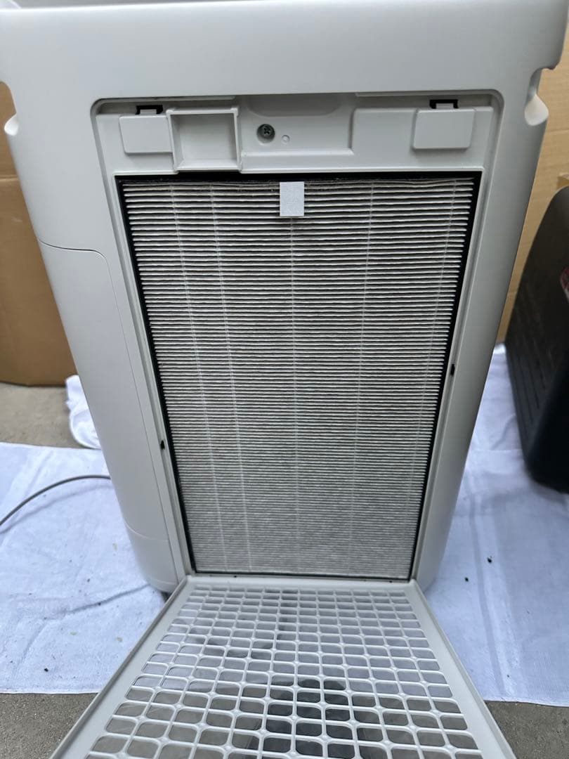 シャープ KI-PS50-W 加湿空気清浄機　2021年