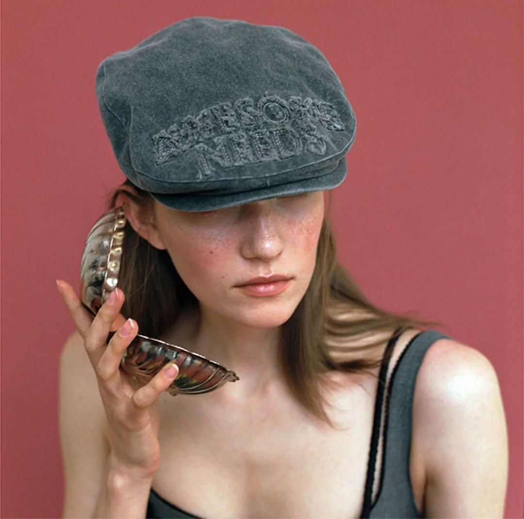 AWESOME NEEDS グレーキャスケット