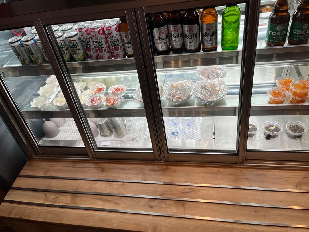 ※格安!!【3月まで期間限定】ガラス扉付き冷蔵ショーケース。ナチュラルウッド加工