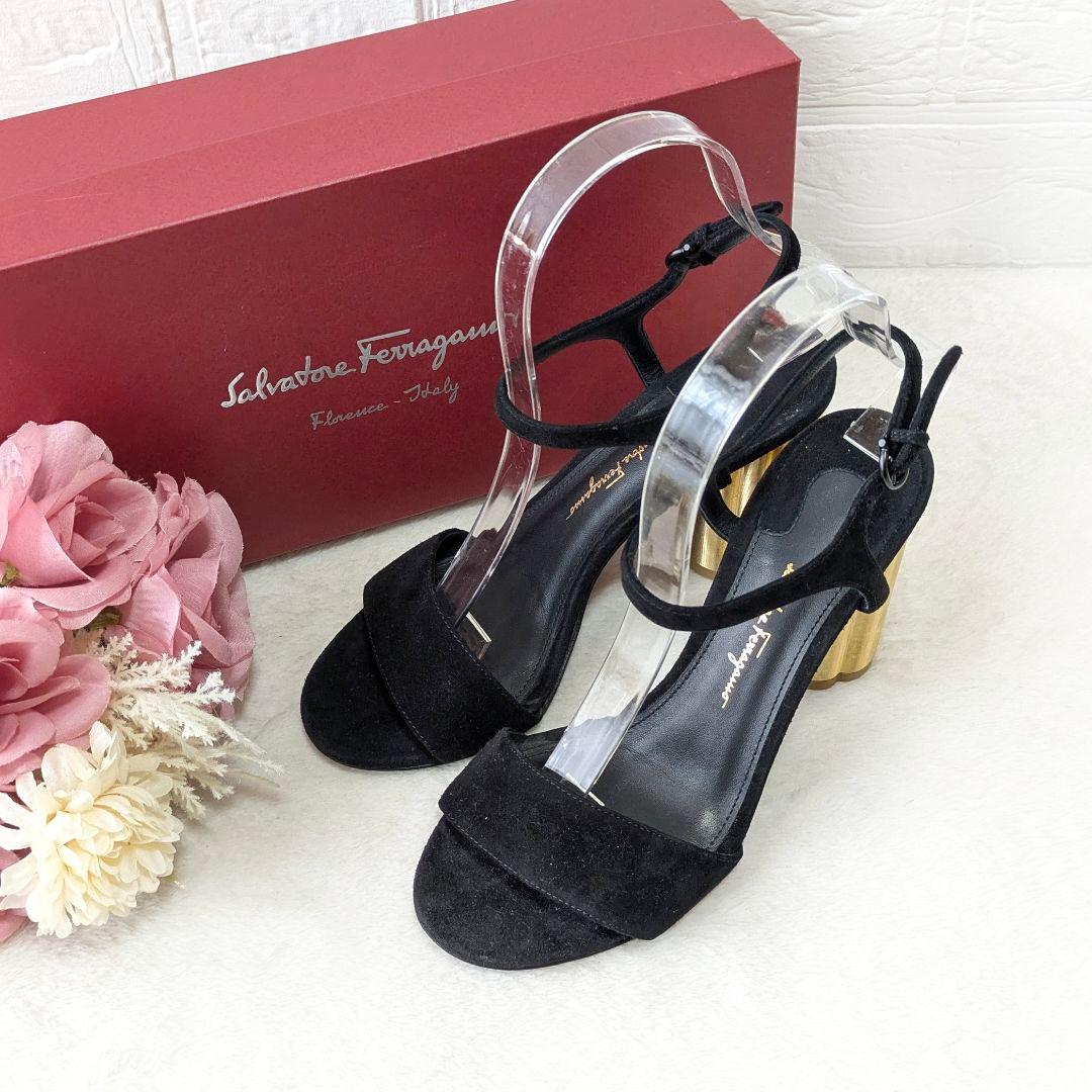 ✨極美品✨フェラガモ フラワーヒール サンダル ブラック