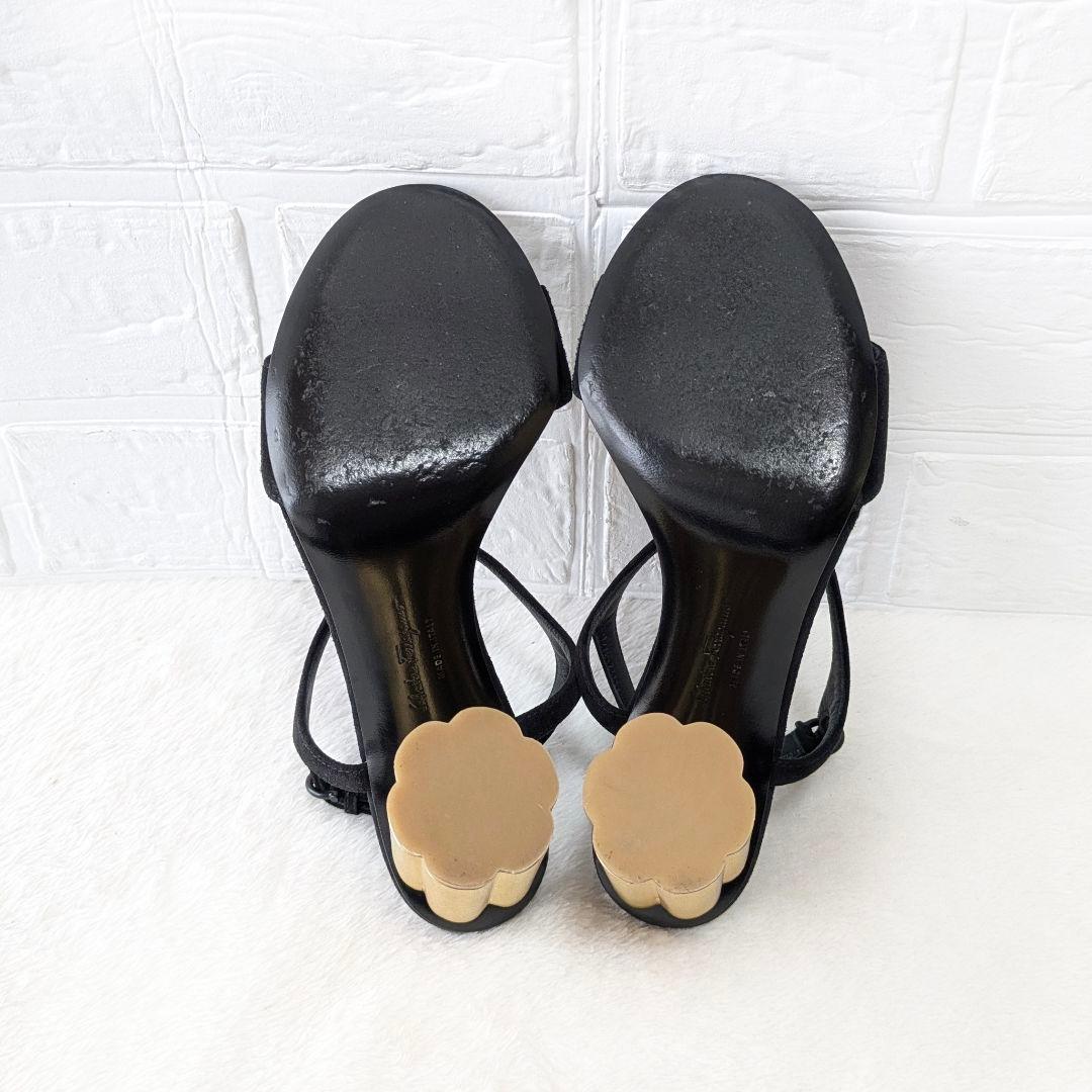 ✨極美品✨フェラガモ フラワーヒール サンダル ブラック