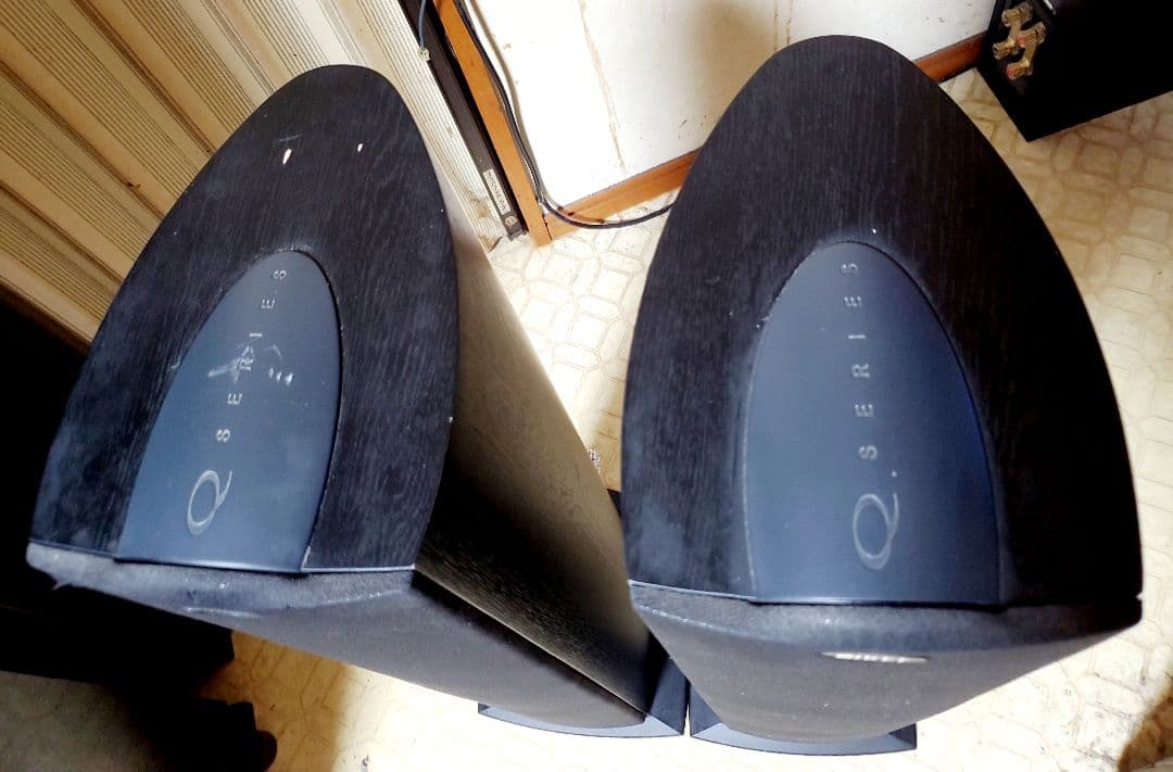 訳あり特価 KEF iQ50 トールボーイスピーカー ブラック 1本②